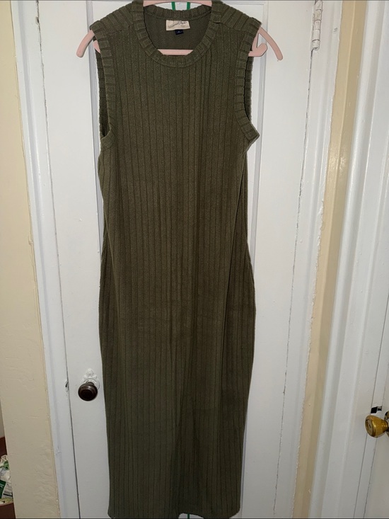 Universal Thread Dresses & Skirts - Universal Thread Olive Ribbed Sleeveless Maxi Dress